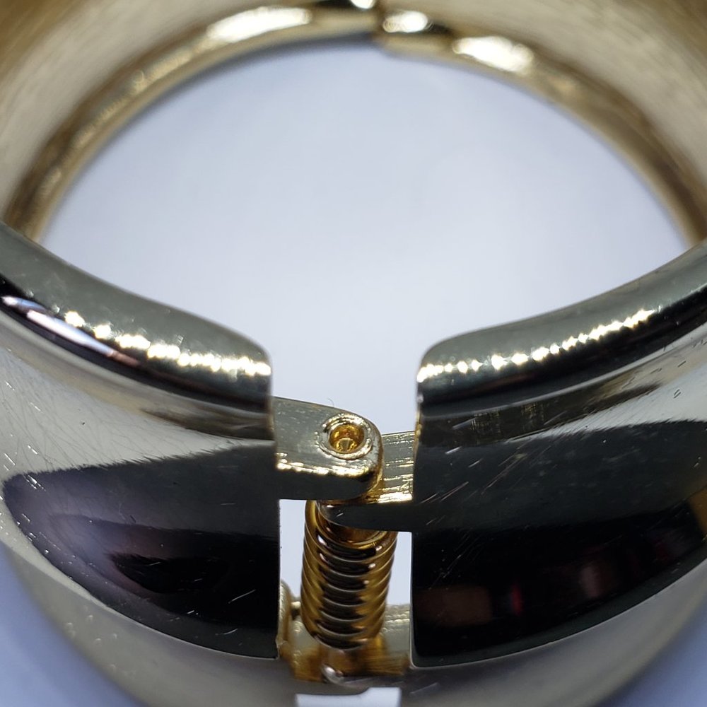 Spring Bangle - Picture 3 of 3